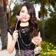 Miranda Taylor Cosgrove on My World.